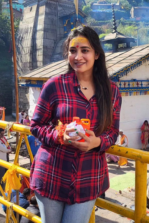 Bhanu_20Sree1.jpg 2