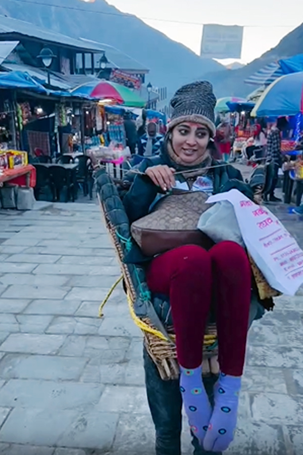 Bhanu_20Sree11.jpg 12