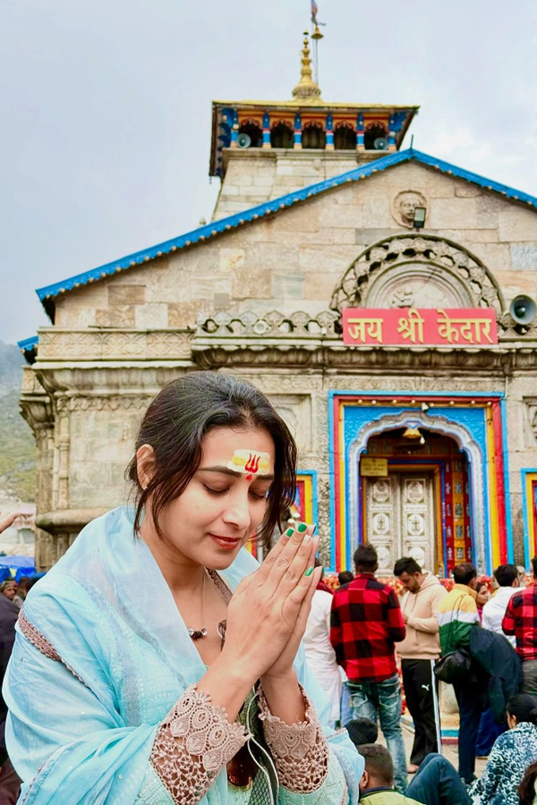Bhanu_20Sree12.jpg 13