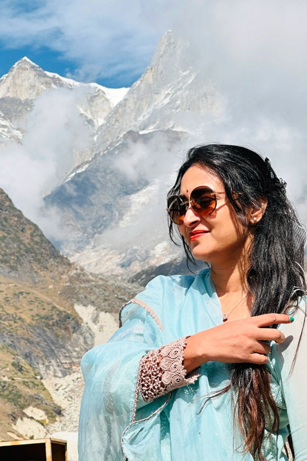 Bhanu_20Sree15.jpg 16