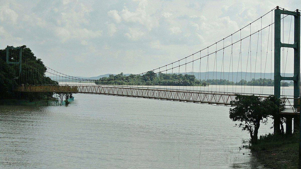 Laknavaram_20Lake_20is_20a_20lake_20in_20Govindaraopet_20mandal_20in_20Mulugu_20district__20_2811_29.jpg 11