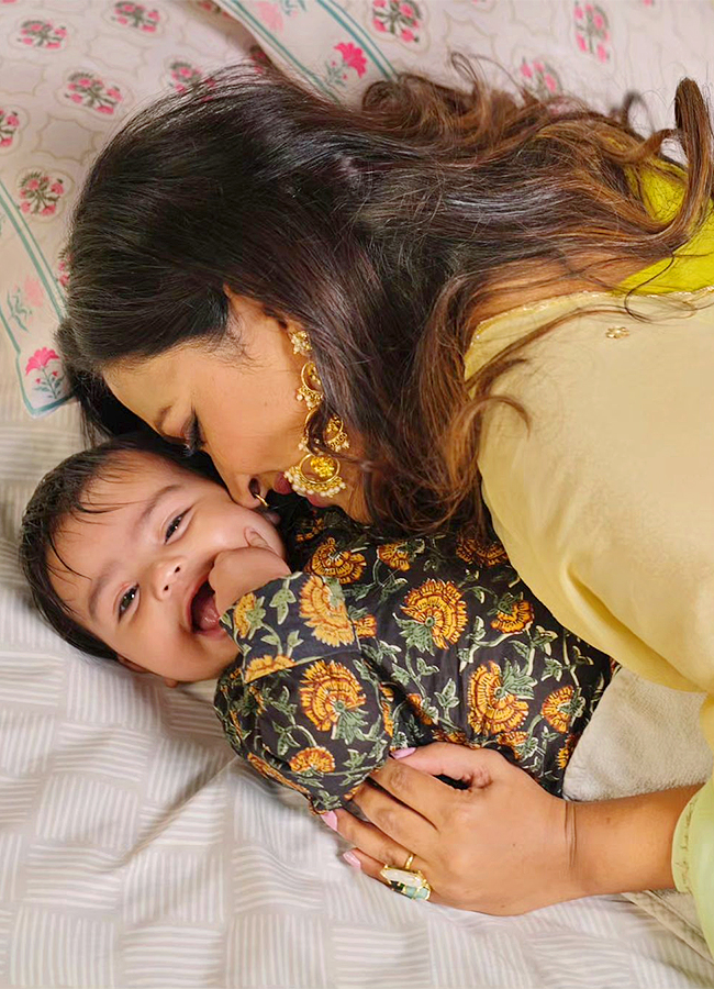 Actress_20Amala_20Paul_20Son_20HD_20Images_11.jpg 11