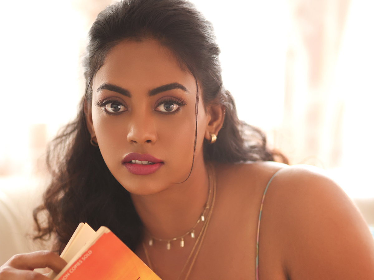 Actress_20Kamakshi_20Bhaskarla_20Hot_20HD_20Photos_1.jpg 1