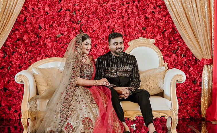 Actress_20Poorna_20Wedding_20Anniversary_20Pics_20Goes_20Viral_20in_20Social_20Media_20_284_29.jpg 5