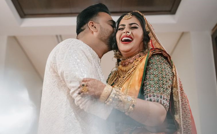 Actress_20Poorna_20Wedding_20Anniversary_20Pics_20Goes_20Viral_20in_20Social_20Media_20_285_29.jpg 1