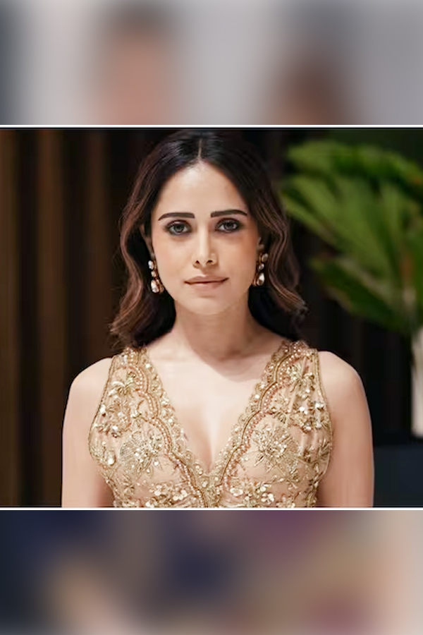 Diwali_20Bash_20celebreties5.jpg 6