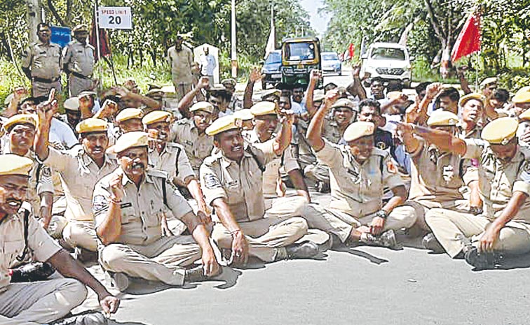 Police-constables.jpg