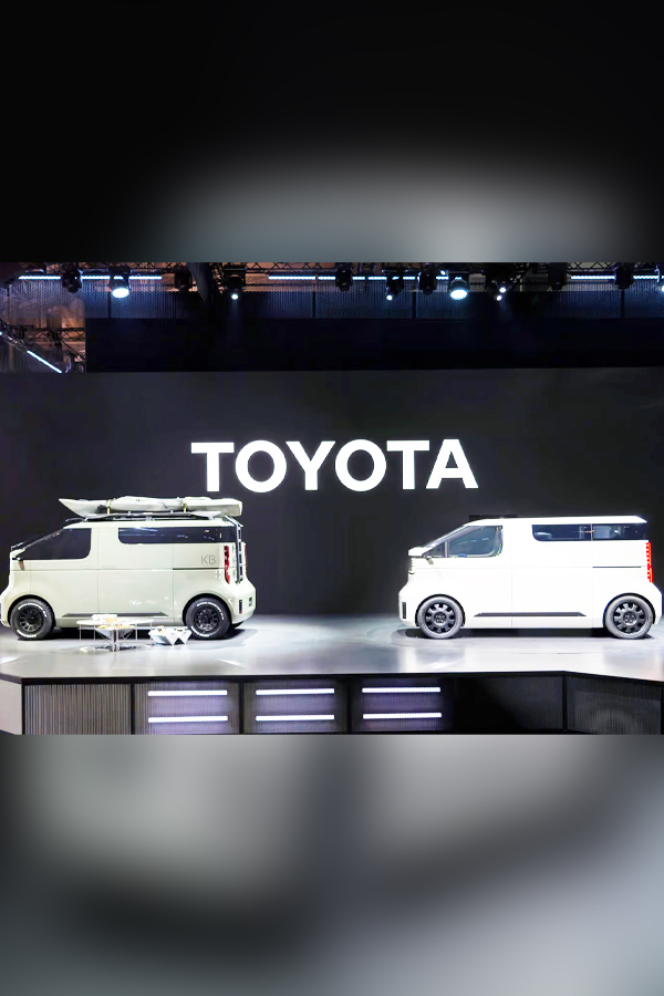 Toyota_20micro_20camper13.jpg 14