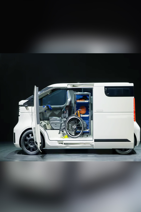 Toyota_20micro_20camper4.jpg 5