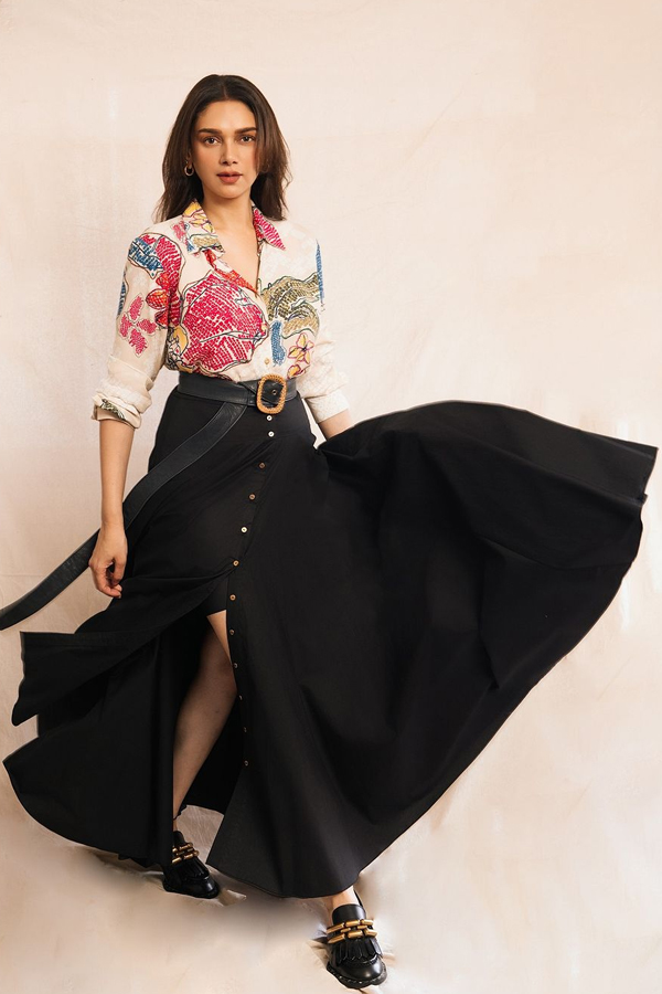 Aditi-Rao-Hydari-12.jpg 13