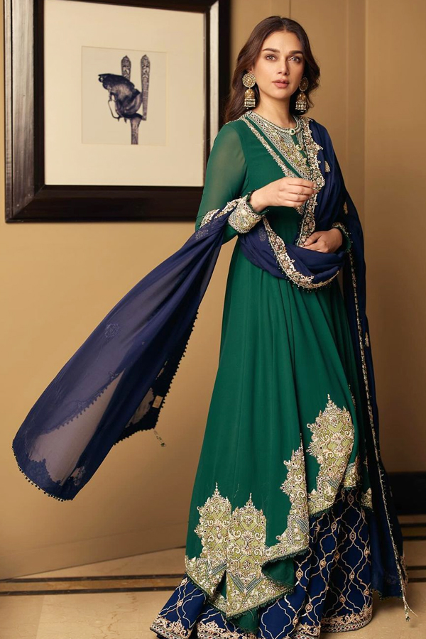Aditi-Rao-Hydari-21.jpg 22