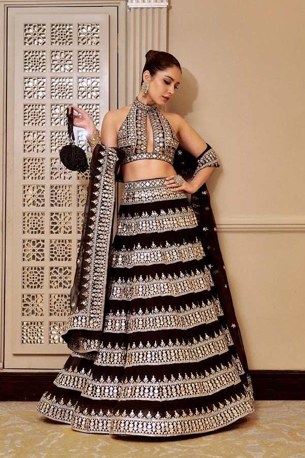 Raashii-Khanna-7_0.jpg 8