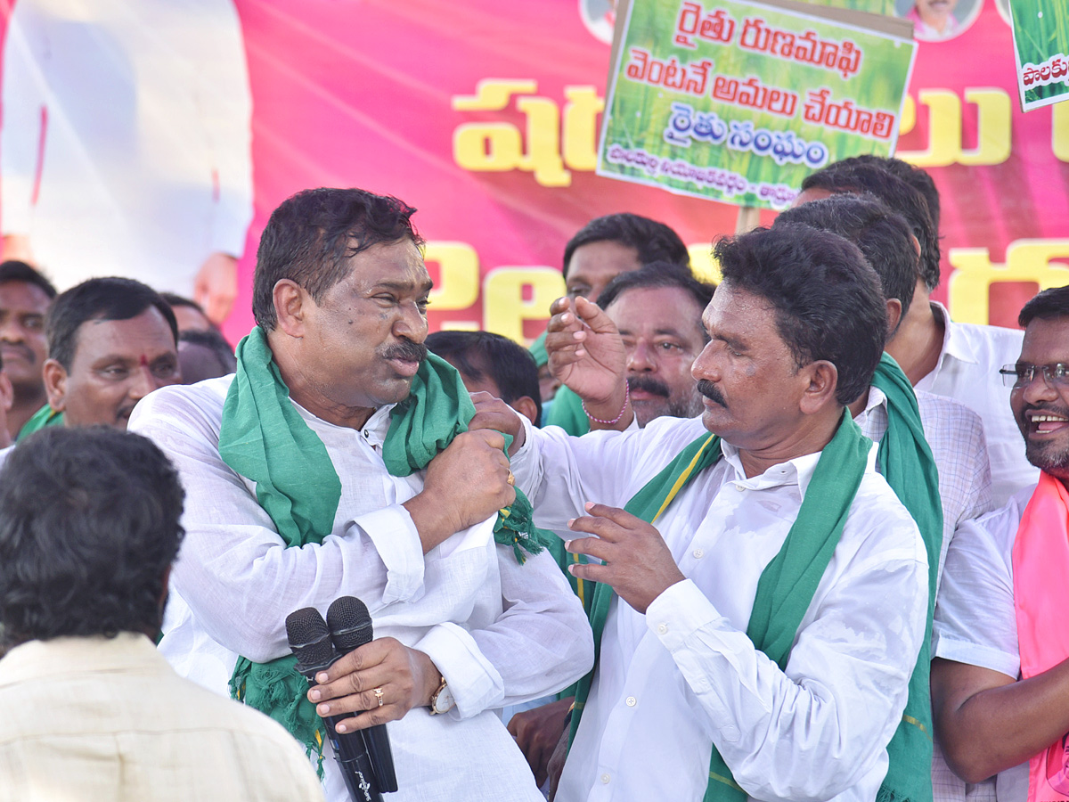 Best_20Photos_20of_20The_20Day_20in_20AP_20and_20Telangana_20Photo_20Gallery_20_2814_29.jpg 14