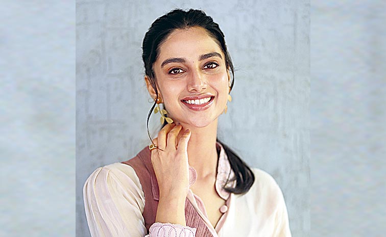 meenakshi-choudari.jpg