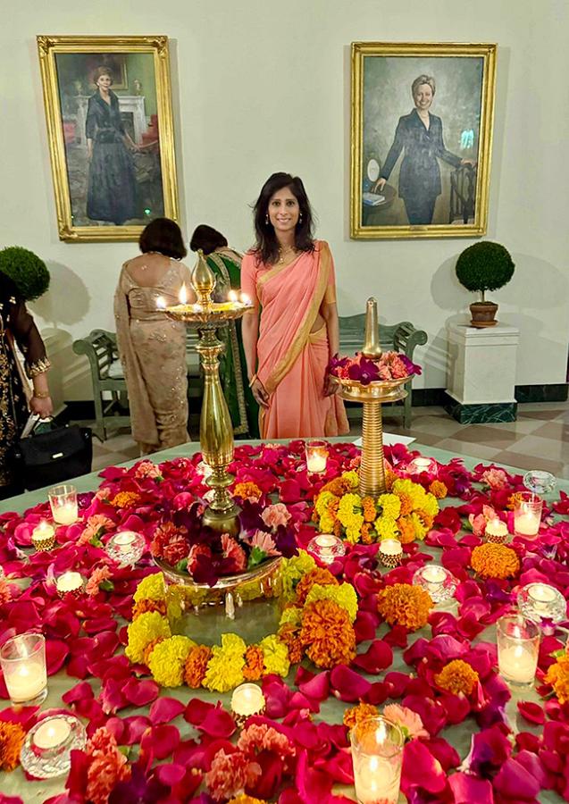 Biden_20hosts_20Diwali_20celebration_20at_20White_20House_10.jpg 10