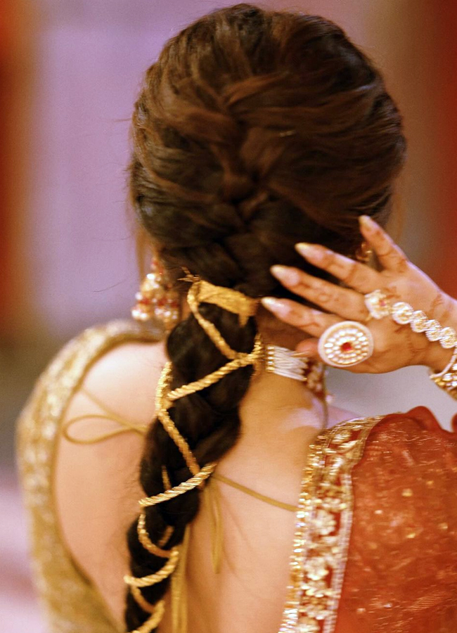 Kajol_20and_20Neha_20kakkar10.jpg 11