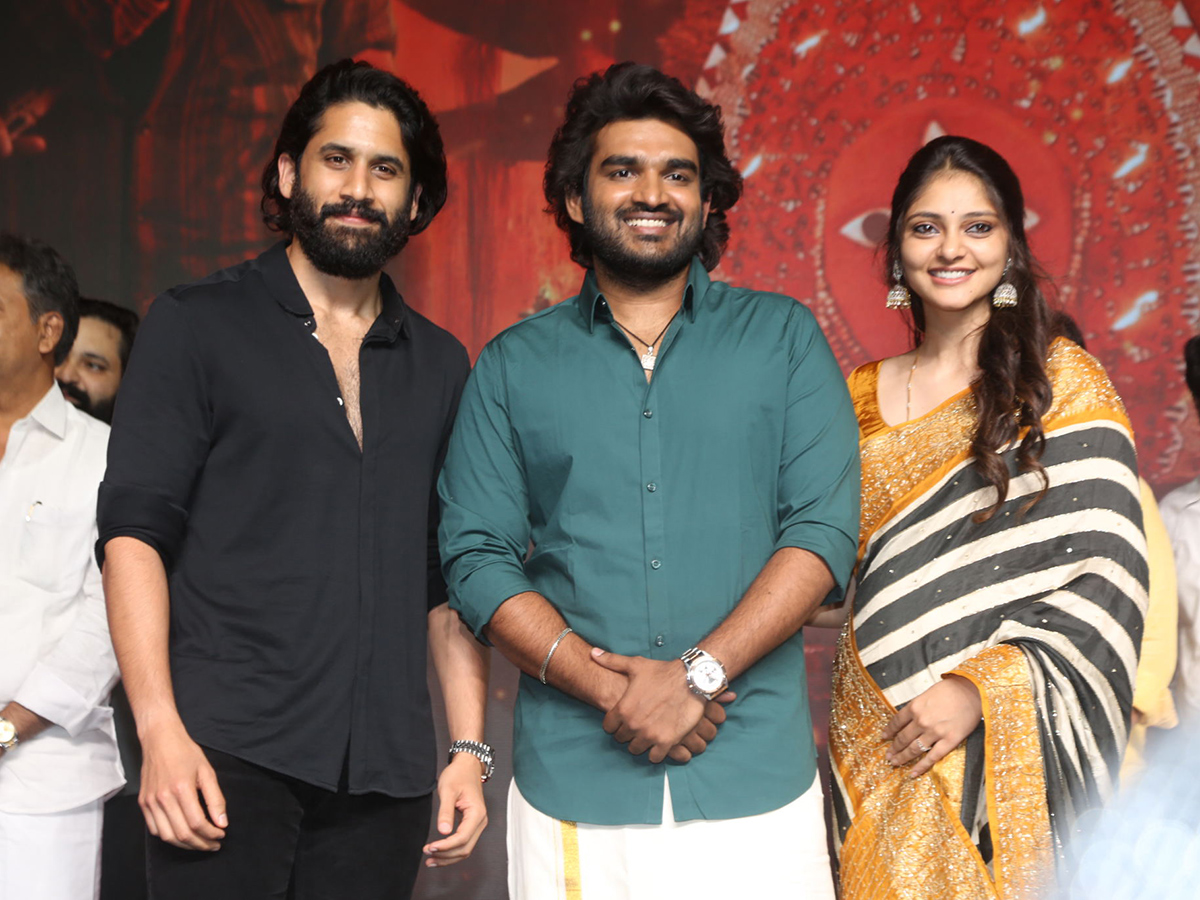Kiran_20Abbavaram_20KA_20Pre_20Release_20Event_20HD_20Photos_16_0.jpg 16