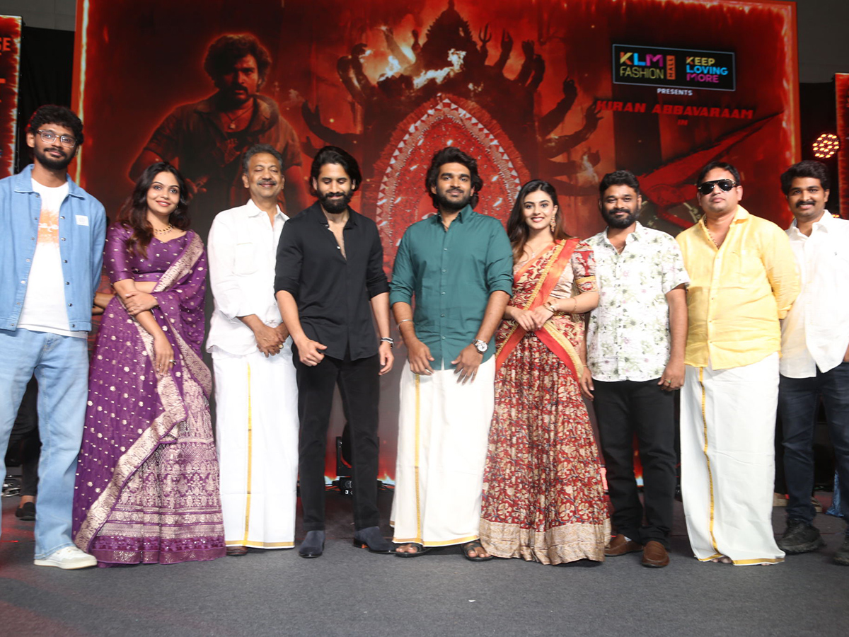 Kiran_20Abbavaram_20KA_20Pre_20Release_20Event_20HD_20Photos_4.jpg 4