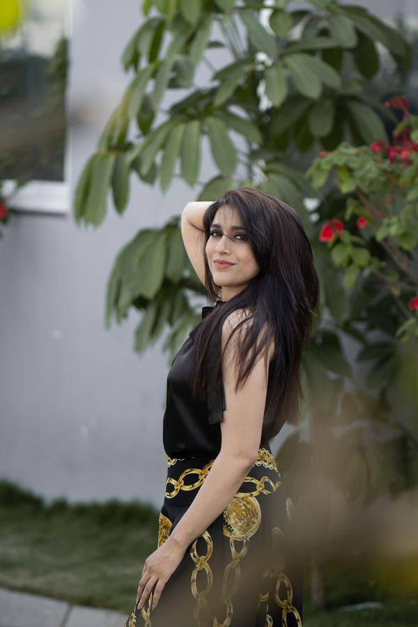 Rashmi-Gautam-4.jpg 5