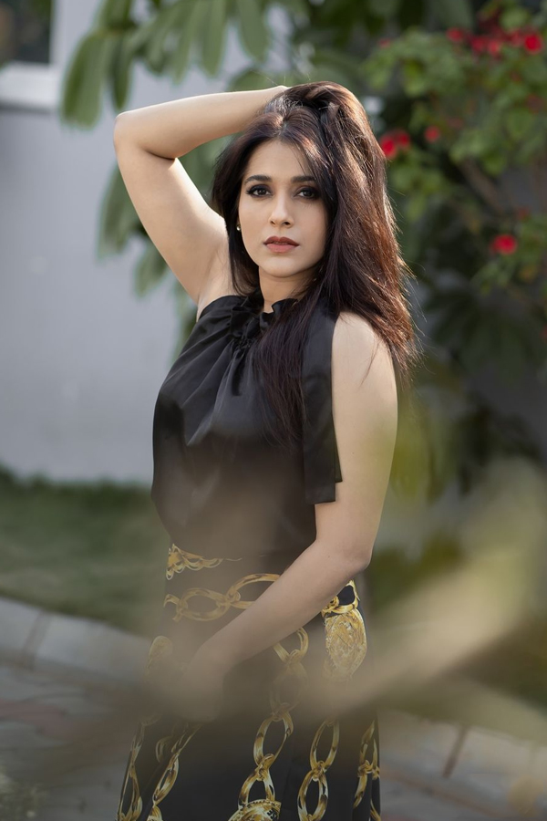 Rashmi-Gautam-8.jpg 9