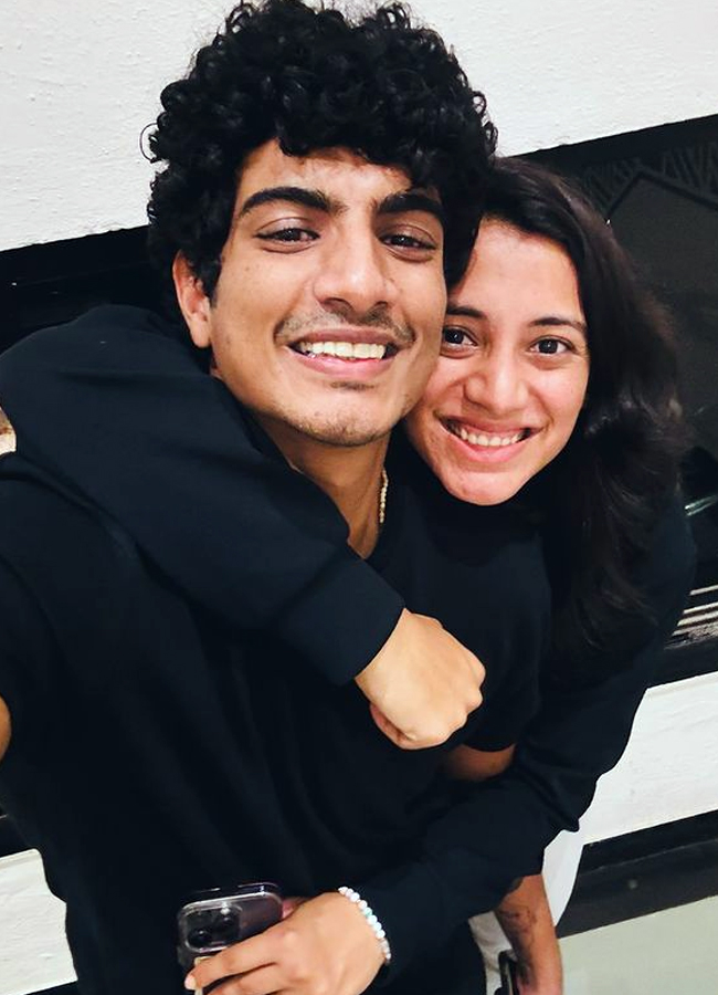 Smrithi_20Mandana_20Century12.jpg 13