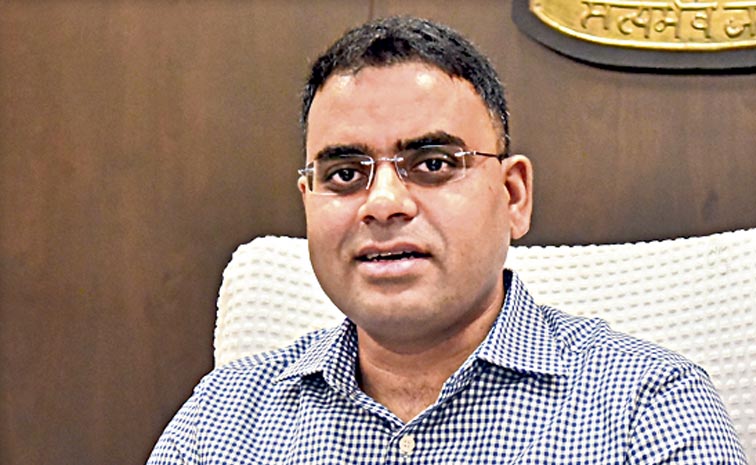 VIVEK-YADAV-3.jpg