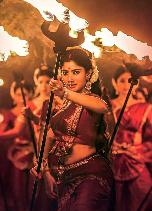Sai_20pallavi10_0.jpg 11