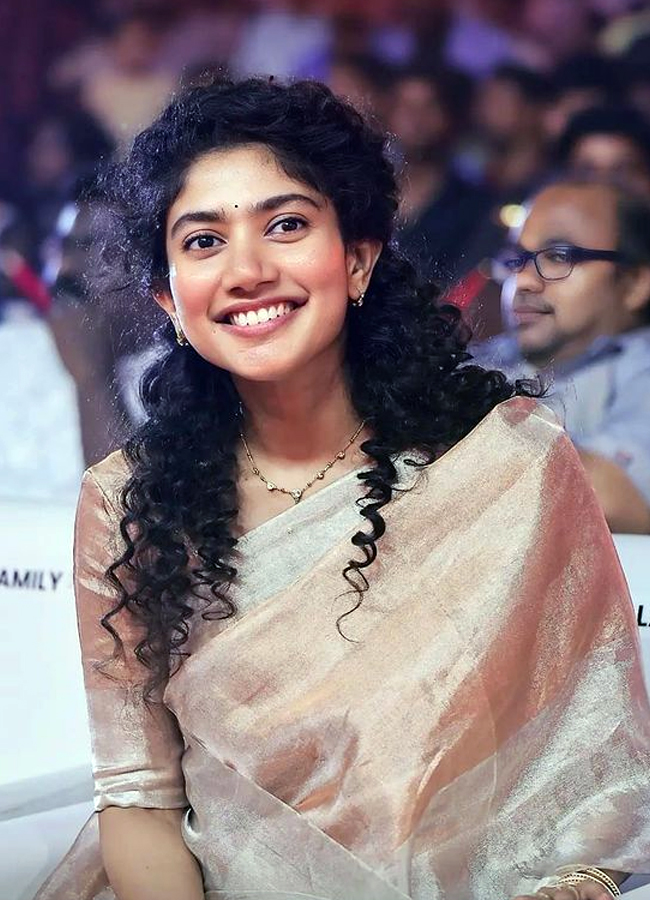 Sai_20pallavi14_0.jpg 15