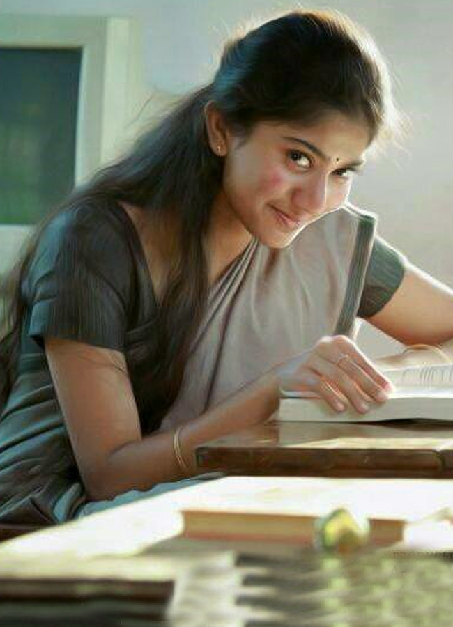 Sai_20pallavi3_0.jpg 4