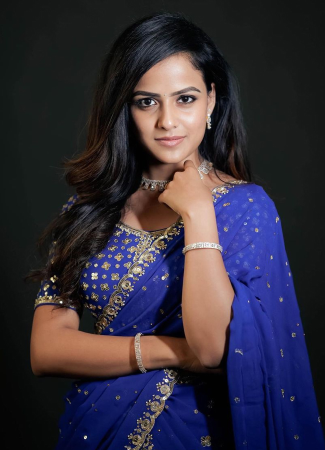Vaishnavi_20Chaitanya_20diwali_20look10.jpg 11