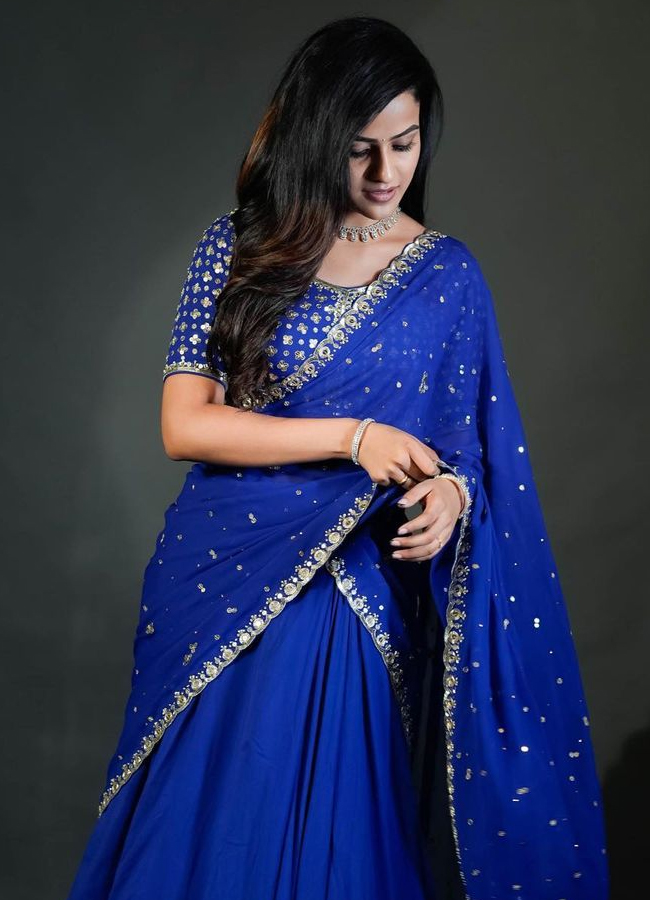 Vaishnavi_20Chaitanya_20diwali_20look12.jpg 13