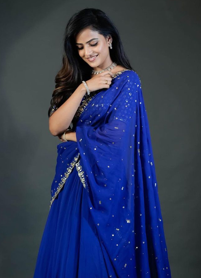 Vaishnavi_20Chaitanya_20diwali_20look13.jpg 14