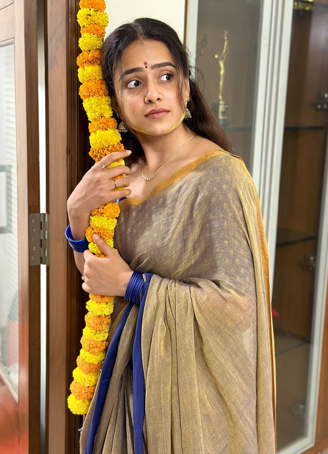 Vaishnavi_20Chaitanya_20diwali_20look6.jpg 7