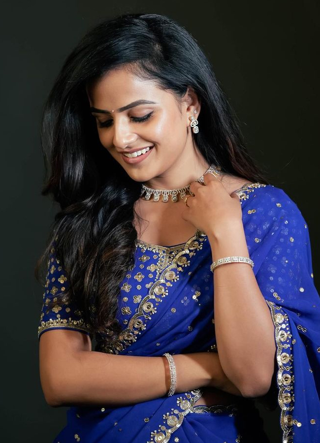 Vaishnavi_20Chaitanya_20diwali_20look8.jpg 9