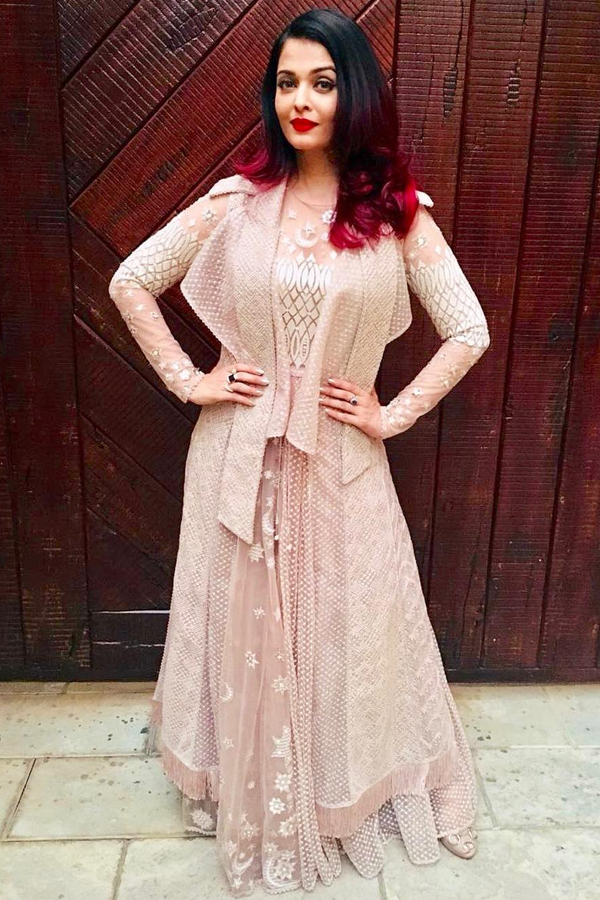 Aishwarya-Rai-Bachchan-17_0.jpg 18