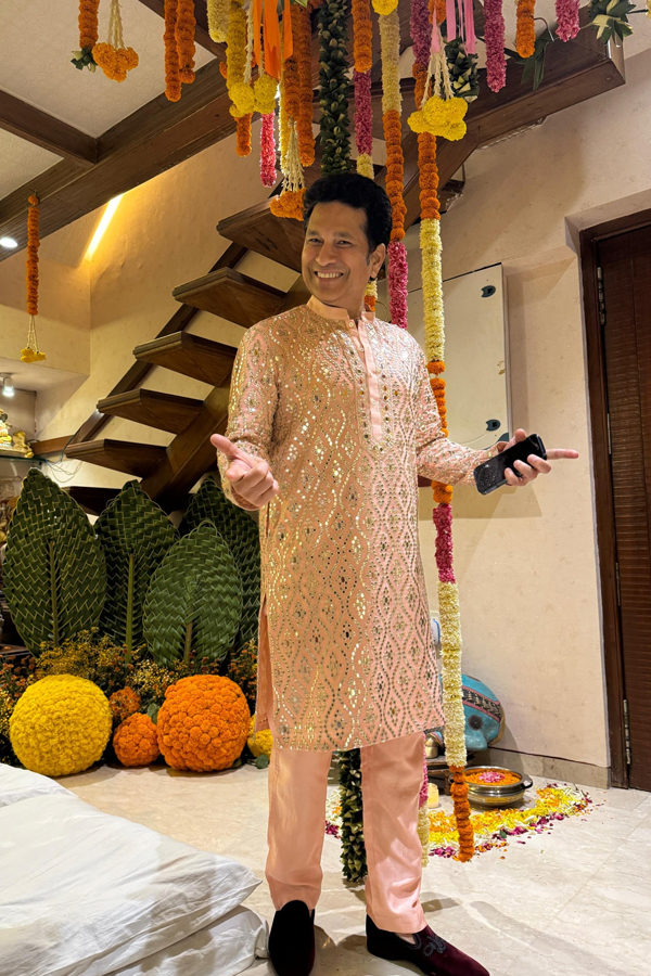 Cricketers-Diwali-Celebration-3.jpg 4
