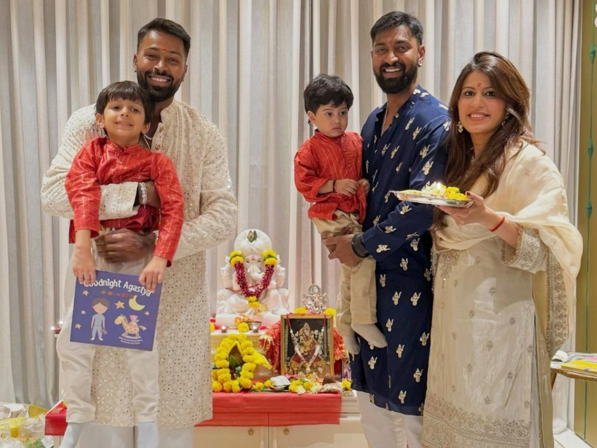 Cricketers-Diwali-Celebration-9.jpg 9