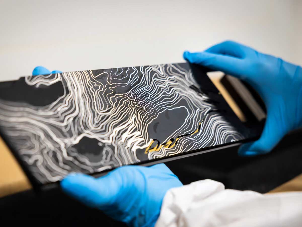 Rolls-Royce_Reveals_One-Off_Goldfinger-19.jpg 21