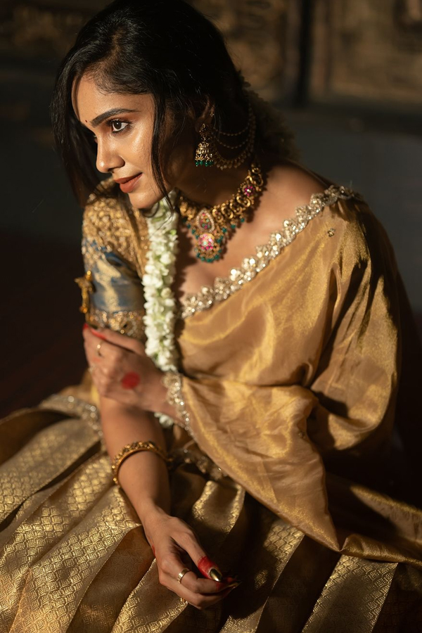 Tejaswini-Gowda-13.jpg 14
