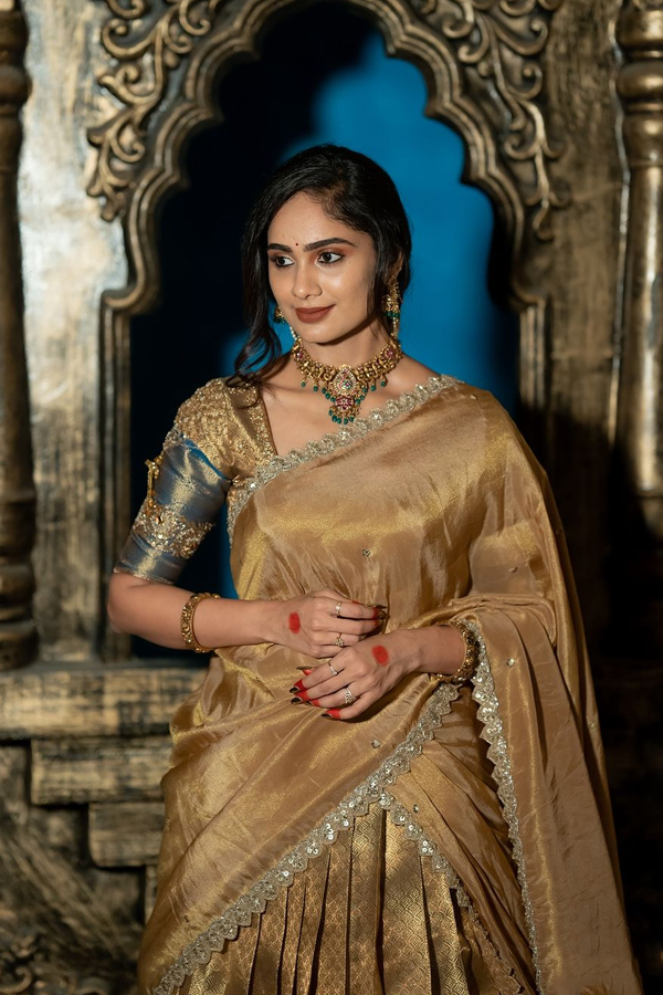 Tejaswini-Gowda-15.jpg 16