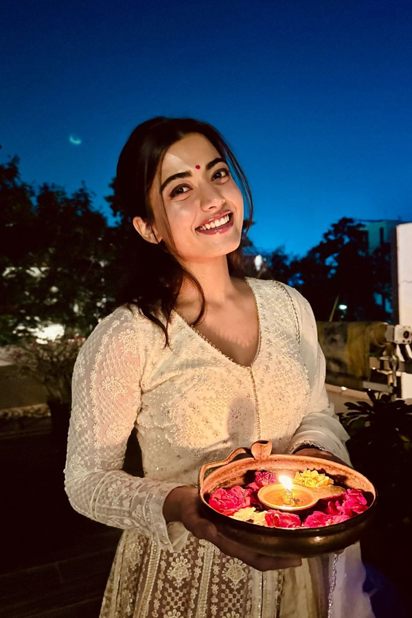 Tollywood-Celebrities_Diwali-2024-20.jpg 21