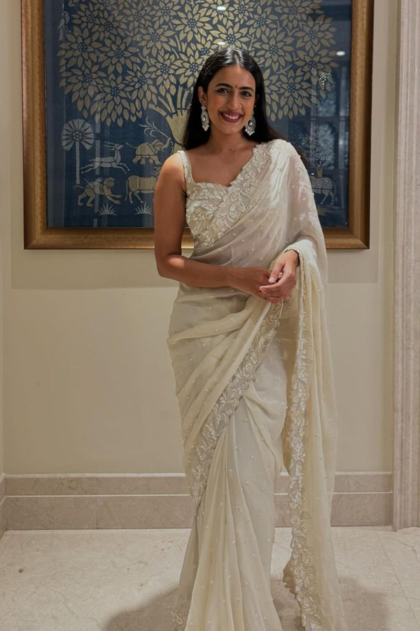 Tollywood-Celebrities_Diwali-2024-23.jpg 24