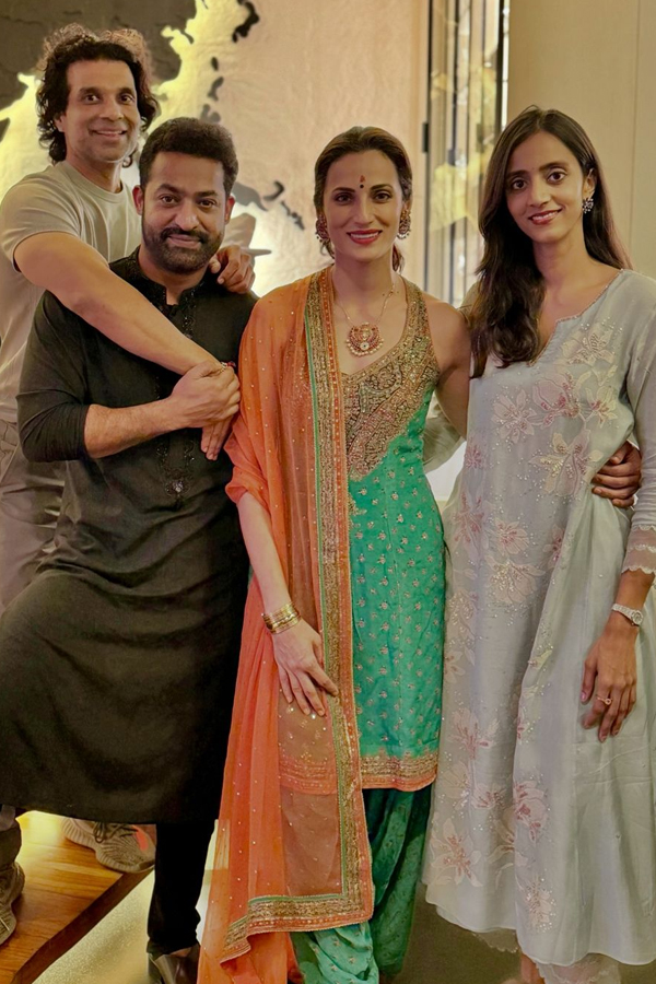 Tollywood-Celebrities_Diwali-2024-4.jpg 5