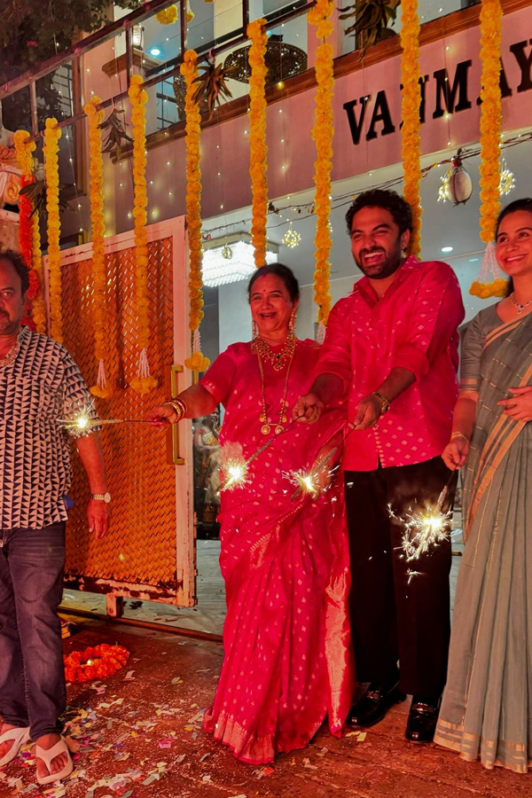 Tollywood-Celebrities_Diwali-2024-8.jpg 9