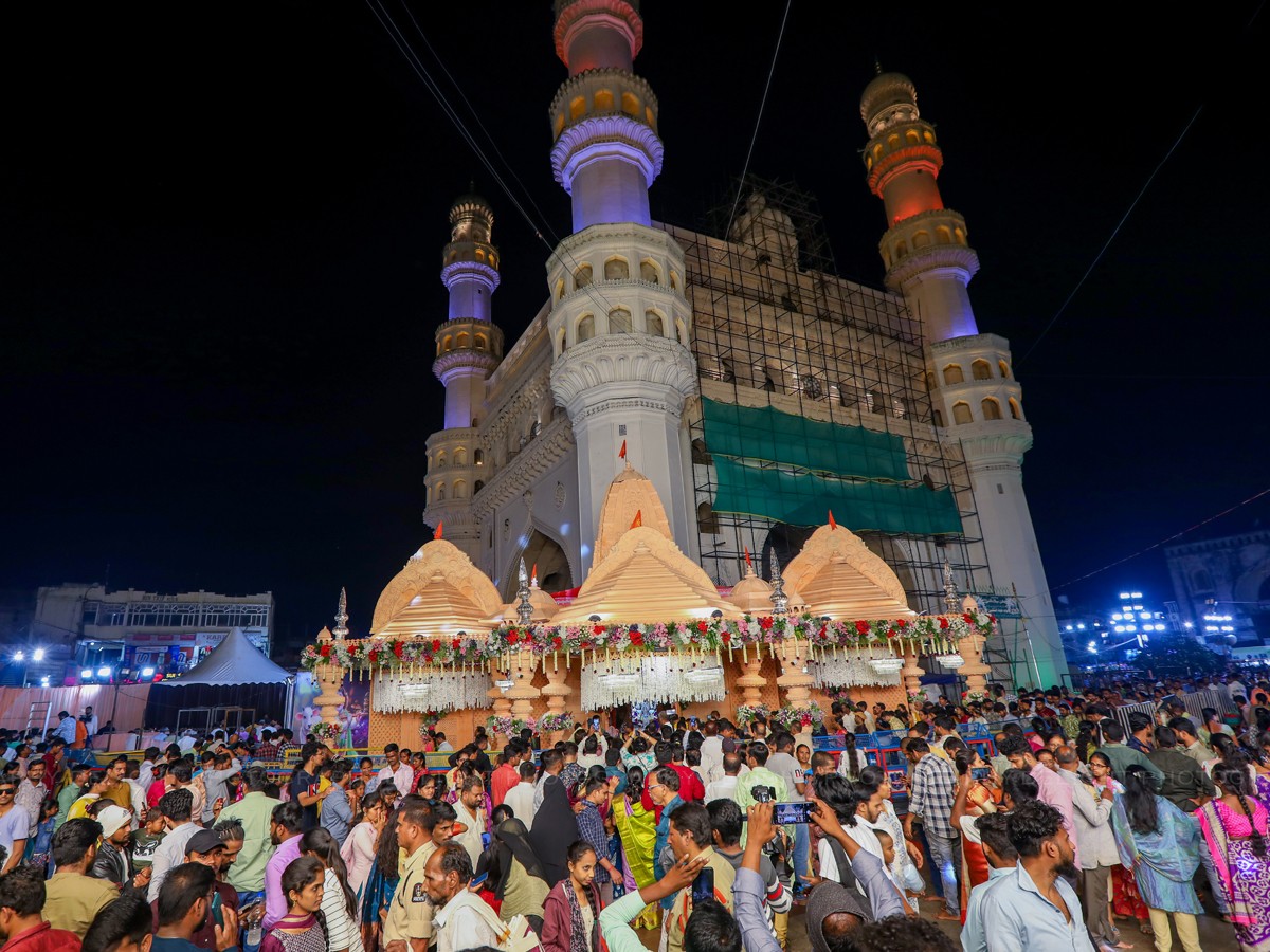 Charminar-Bhagyalakshmi-Temple-13.jpg 14