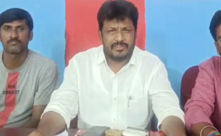 Gujjula-Eswaraiah.jpg