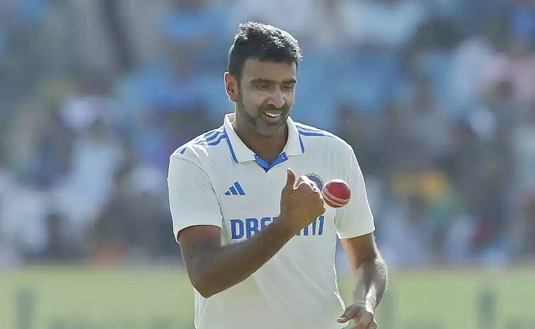 ashwinbowling1.jpg