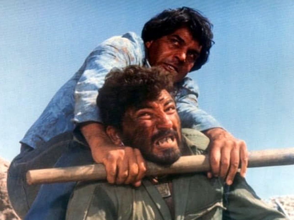 Sholay_20movie_20rare_20pics1_20_2811_29.jpg 22