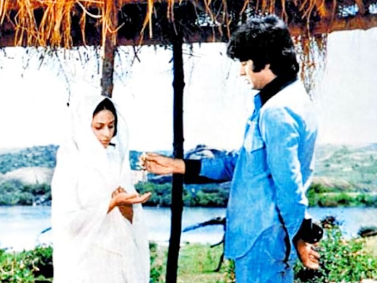 Sholay_20movie_20rare_20pics1_20_2812_29.jpg 21