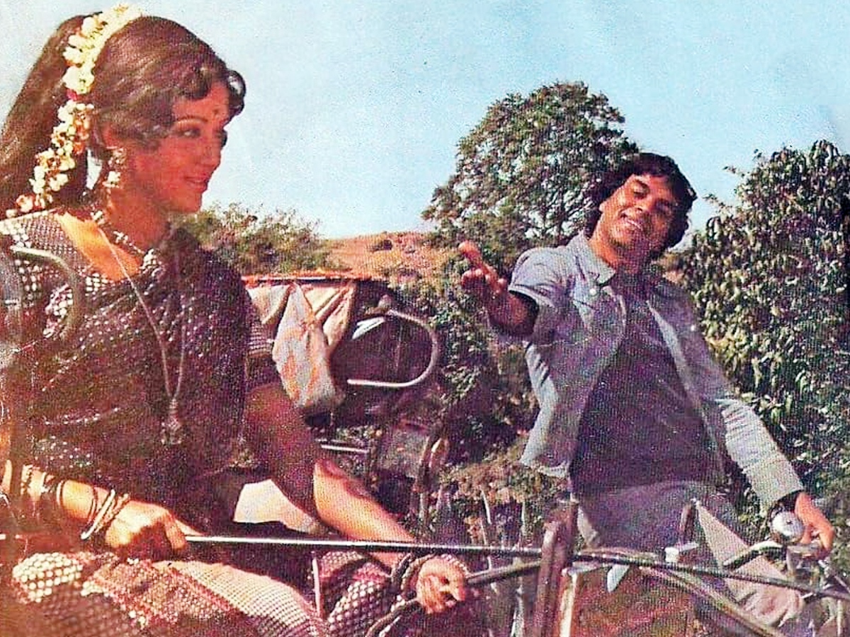 Sholay_20movie_20rare_20pics1_20_281_29.jpg 12